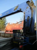Грузовой бортовой автомобиль с манипулятором Чайка-Сервис 27845В